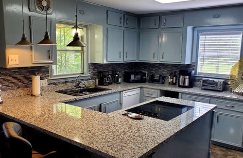 Pointblank Casa | Sunrise Cove Lakeview Home