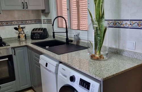 Puerto de Mazarrón Villa | SunRise Den, a pie de playa, vista al mar y piscina