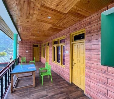 Tosh Casa | Sunrise guest House tosh