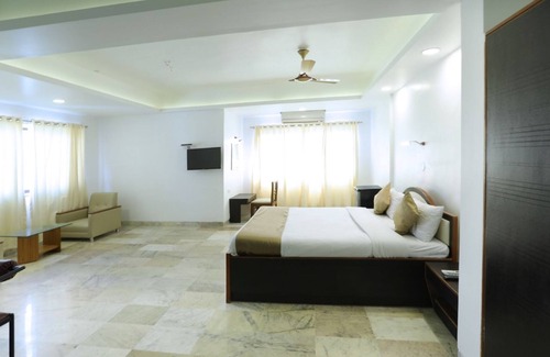 Khandala Hotel | Sunrise Hill Resort