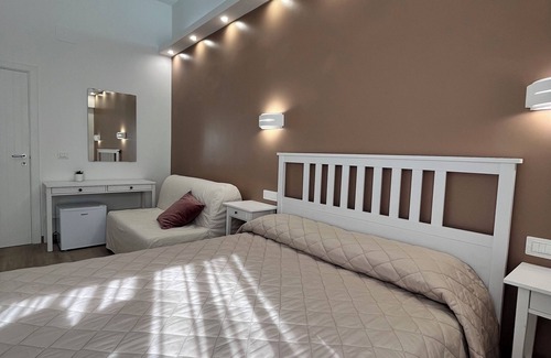 Laureana Cilento Cama Y Desayuno | Sunrise in the Vineyard Bed and Breakfast - Oak