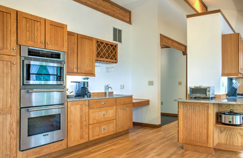 Cullowhee Casa | Sunrise Kingdom | Private Mountain Home with Impeccable Views