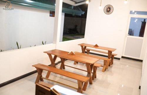 Polonnaruwa Cama Y Desayuno | Sunrise Lake Resort