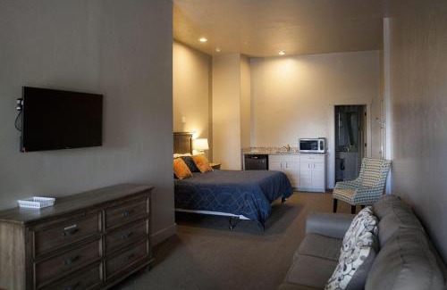 Harbor Village Casa | Sunrise Resort Room #309