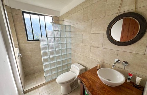Calacali Cama Y Desayuno | Sunrise Room at The Cloud Forest Retreat