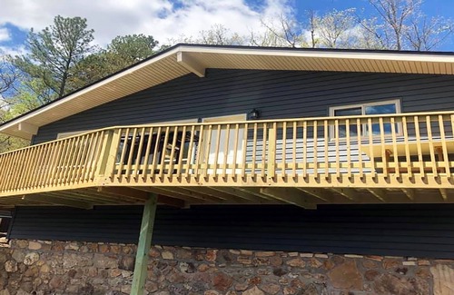 Sunrise Beach Cabina | Sunrise Shores Studio # 8 Lake Front con una piscina! + TEJIDO