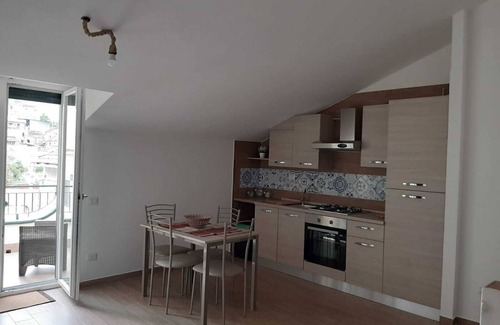 Piazza-Tralia-Pendolo Apartamento | Sunrise & Sunset "Sunrise" quiet and comfortable apartment for everyone