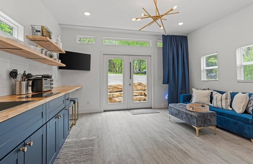 Linn Valley Apartamento | Sunrise Tiny House at Linn Valley Lakes