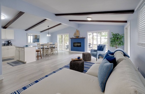 Chesapeake Ranch Estates-Drum Point Casa | Sunrise Views: Waterfront Lusby Home w/ Deck!