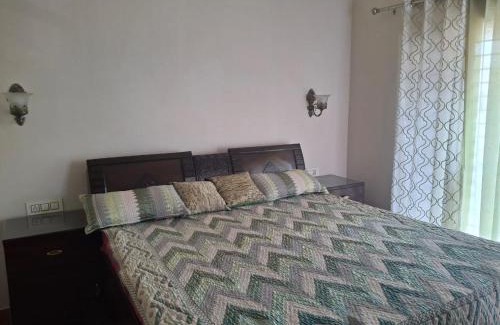 Kharar Cama Y Desayuno | Sunrise Villa