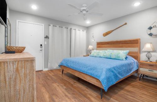 Port Aransas Casa | Sunrise Villas 208 - BOARDWALK TO THE BEACH