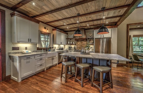 Blue Ridge Cabina | Sunrock Mountain Dream I & II ~ 2 SideBySide Luxury Cabins
