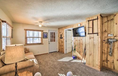 Marquette Casa | Sunroom, Deck and Grills Marquette Cottage!