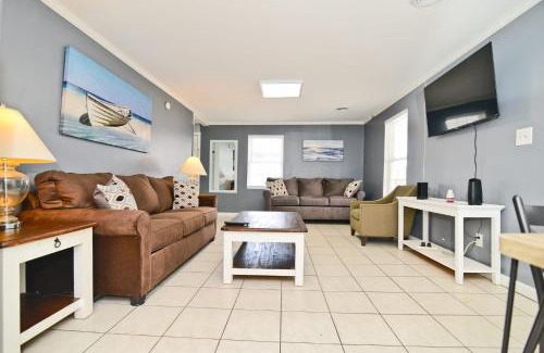 Cherry Grove Beach Casa | Suns Out Steps to Beach w Private Pool in Cherry Grove