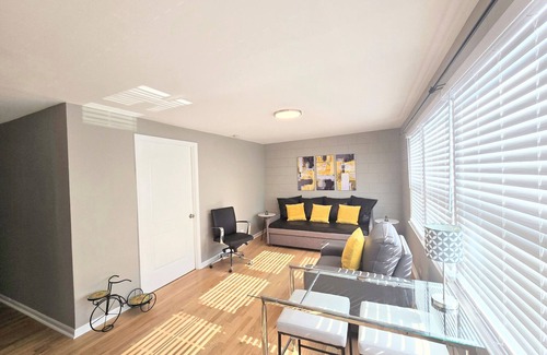 Evergreen Park Apartamento | Suns & Roses Duplex
