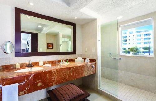 Punta Cancún Complejo | Sunscape Cancun All-Inclusive Resort & Spa by Hyatt