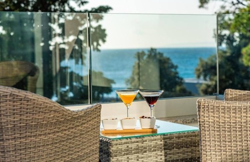 Novalja Apartamento | Sunset apartment with private pool and jacuzzi