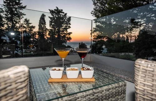 Novalja Apartamento | Sunset apartment with private pool and jacuzzi