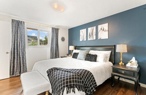 Sunset Casa | Sunset Ave Lux! 4BR Large Home in Downtown Boise
