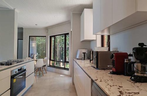 Scott Estate Casa | Sunset Bay Stay