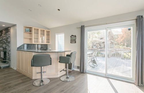 North Rose Casa | Sunset Bay-Where our picturesque sun-sets await you.
