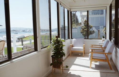 Soldiers Point Casa | Sunset Beach House
