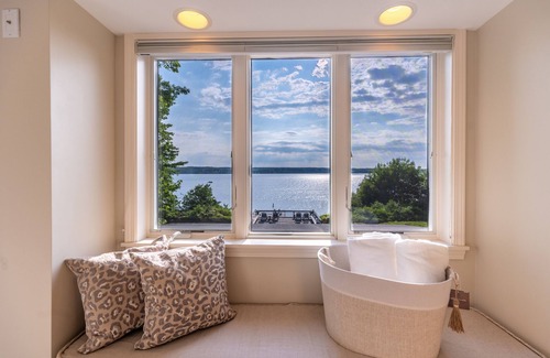 Town of Owasco Casa | Sunset Beach Lake House on Beautiful Owasco Lake - Great Family Summer Retreat!