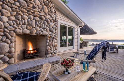 Town of Owasco Casa | Sunset Beach Lake House on Beautiful Owasco Lake - Great Family Summer Retreat!