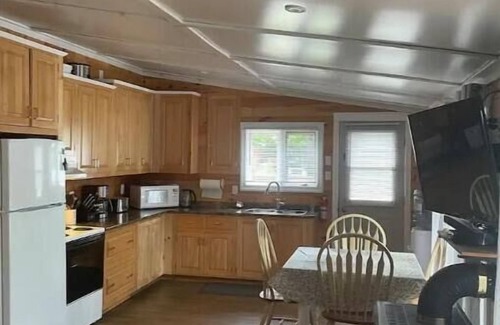 Hardings Point Cabaña | Sunset Bend Waterfront cottage