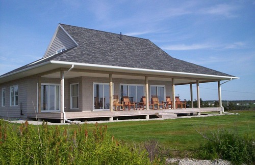 Yarmouth County Casa | Sunset Bluff House - Stunning Ocean Views