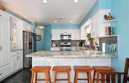 Cambridge Casa | Sunset Breezes - quiet waterfront retreat