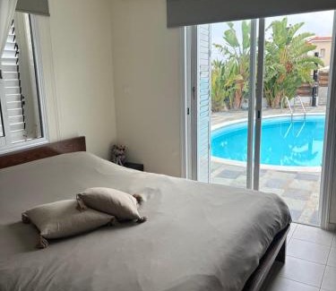 Emba Casa | Sunset Bungalow