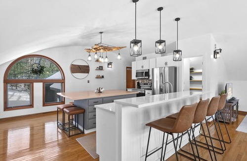 Higgins Lake Casa | Sunset Burrow Retreat in Roscommon, MI - whole house, 3 bed, 2.5 bath!