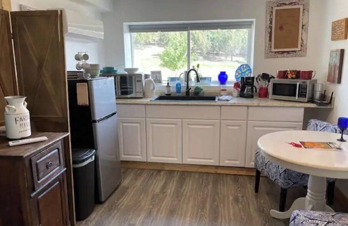 Mancos Casa | Sunset Casita 2 bedroom pet friendly Guest Ranch