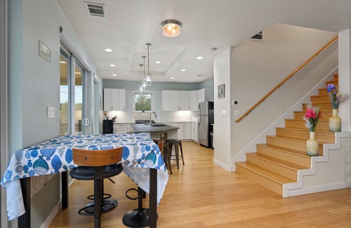 Council Creek South Casa | Sunset Cliff Retreat: pacífico lago frente al lago Buchanan