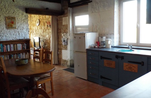 Verteuil-sur-Charente Casa | Sunset Cottage & pool, entorno tranquilo, a poca distancia de bares y restaurantes