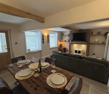 Hepworth Casa | Sunset Cottage - 55 South Lane