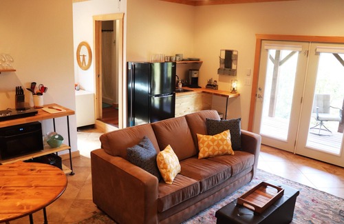 Clyde Cabaña | Sunset Cottage con hermosas vistas a la montaña Blue Ridge