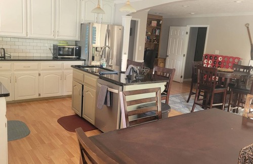 Milledgeville Casa | Sunset Cove, 3-bedroom lake house