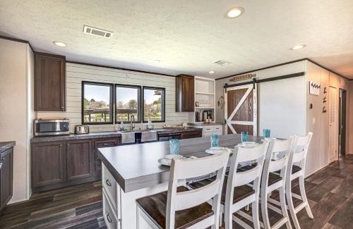 Onalaska Casa | Sunset Cove Lakefront Rental with Private Dock!