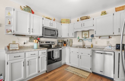 Chincoteague Casa | Waterfront * Townhome * ¡Acepta perros! * Pier