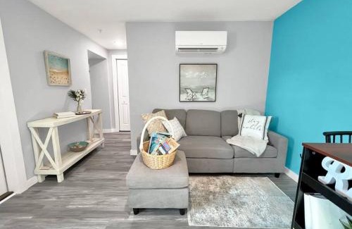 Fort Walton Beach Apartamento | Sunset Dream Minutes from the Beach - Unit 8