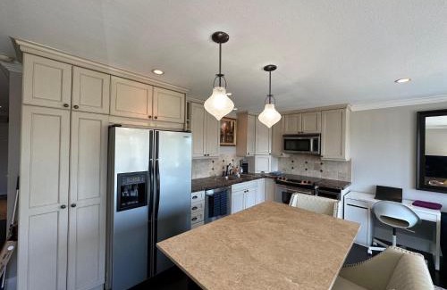 Moss Bay Casa | Sunset East 305