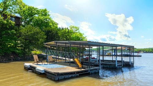 Gravois Mills Casa | Sunset Escape - Fit For 8
