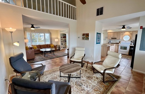 Broadkill Beach Casa | 🏖Sunset Gem, Waterfront Creek/Dock 🚣‍♀️ Beach Across Street 🦴Pet Friendly
