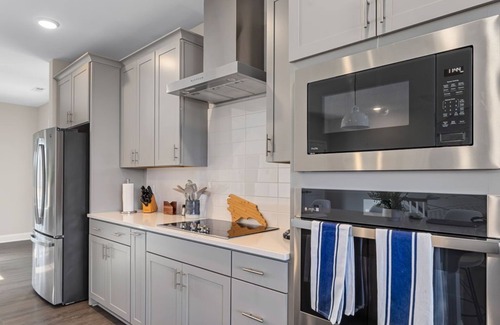 Wake Forest Condominio | Sunset Grove - 2 Full Luxury Condos + Roof Deck