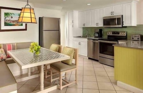 Historic Seaport Complejo | Sunset Harbor | Hyatt | Marina | Concierge | Pool