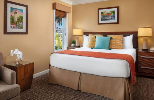 Truman Annex Complejo | Sunset Harbor Resort in Key West-Hemingway Days 2 BR-week of July 19-25, 2026