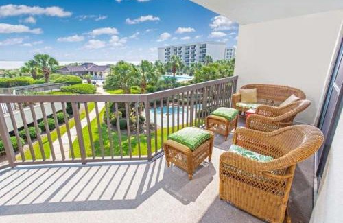 Litchfield by the Sea Casa | Sunset Haven 3 BR Condo in a Gated Beach Community