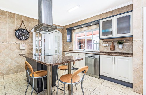Alporchinhos Casa | Sunset Haven by Interhome